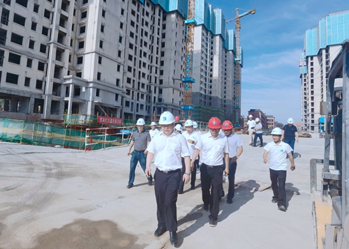 湖南建工地產(chǎn)黨委副書記、總經(jīng)理陽(yáng)繼承 率隊(duì)調(diào)研武岡項(xiàng)目公司