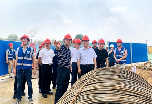 益陽(yáng)市委副書記、市長(zhǎng)張值恒帶隊(duì)調(diào)研湖南建工地產(chǎn)建工城項(xiàng)目