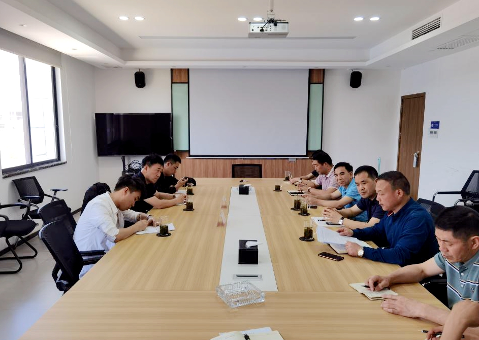 湖南建工地產(chǎn)工程總監(jiān)周友森帶隊赴岳陽項目檢查指導(dǎo)工作